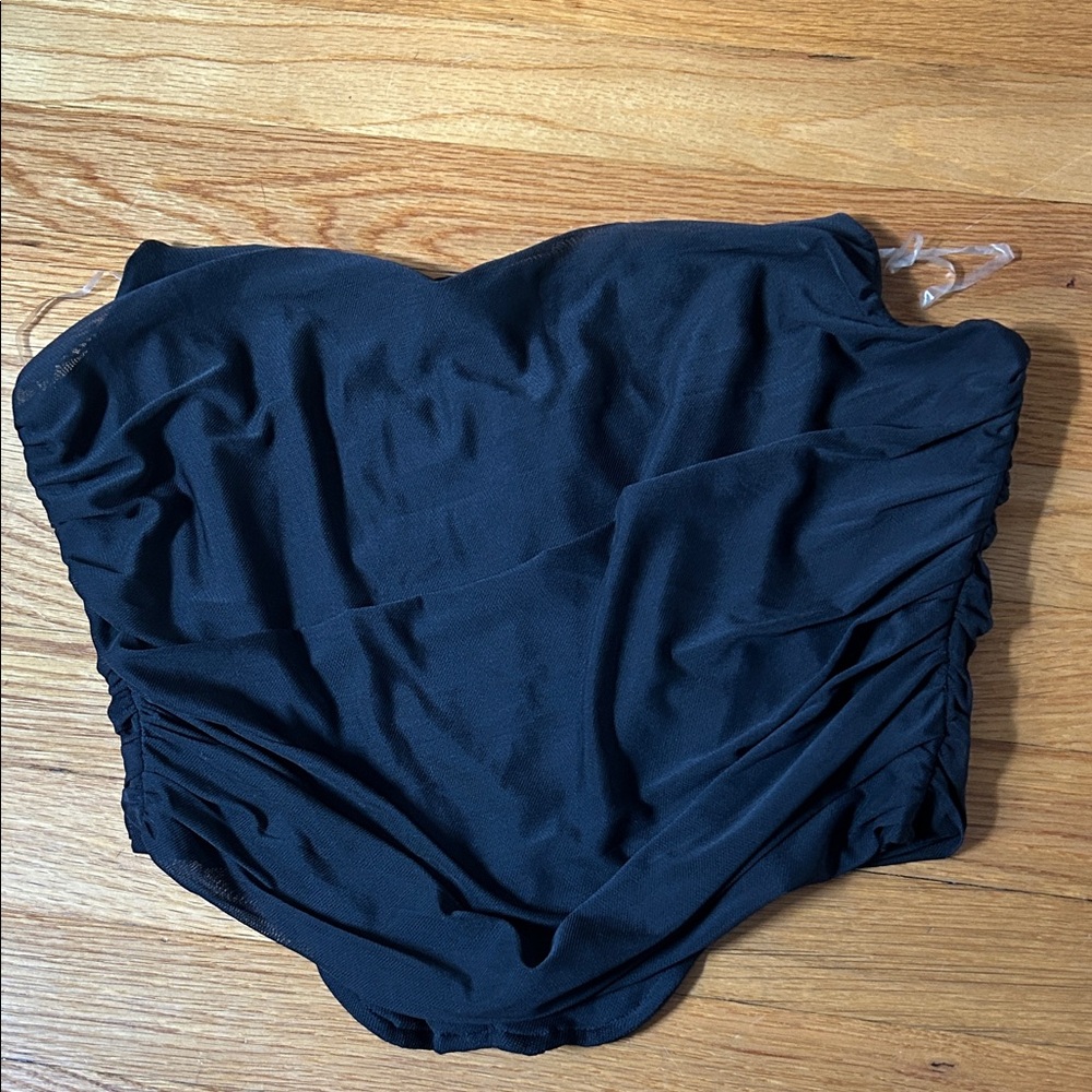 Steve Madden Black Crop Top